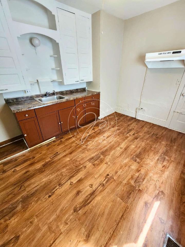 2908 Lawrence Ave - Photo 5 of 22