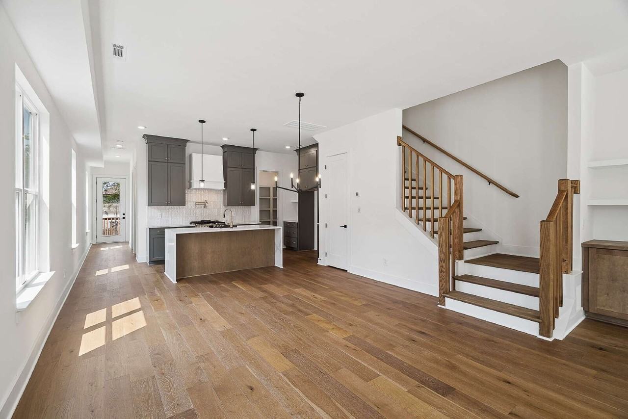 1117A 38th Ave N - Photo 7 of 37