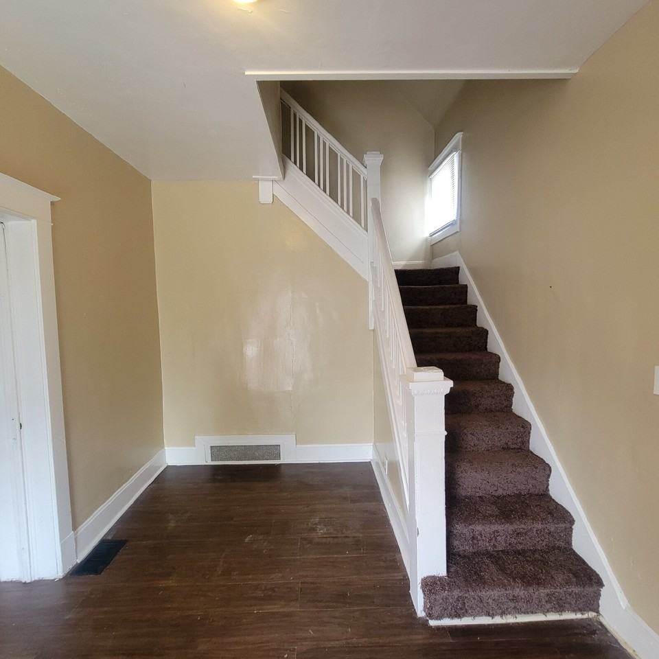 56 E Legrande Ave - Photo 2 of 9
