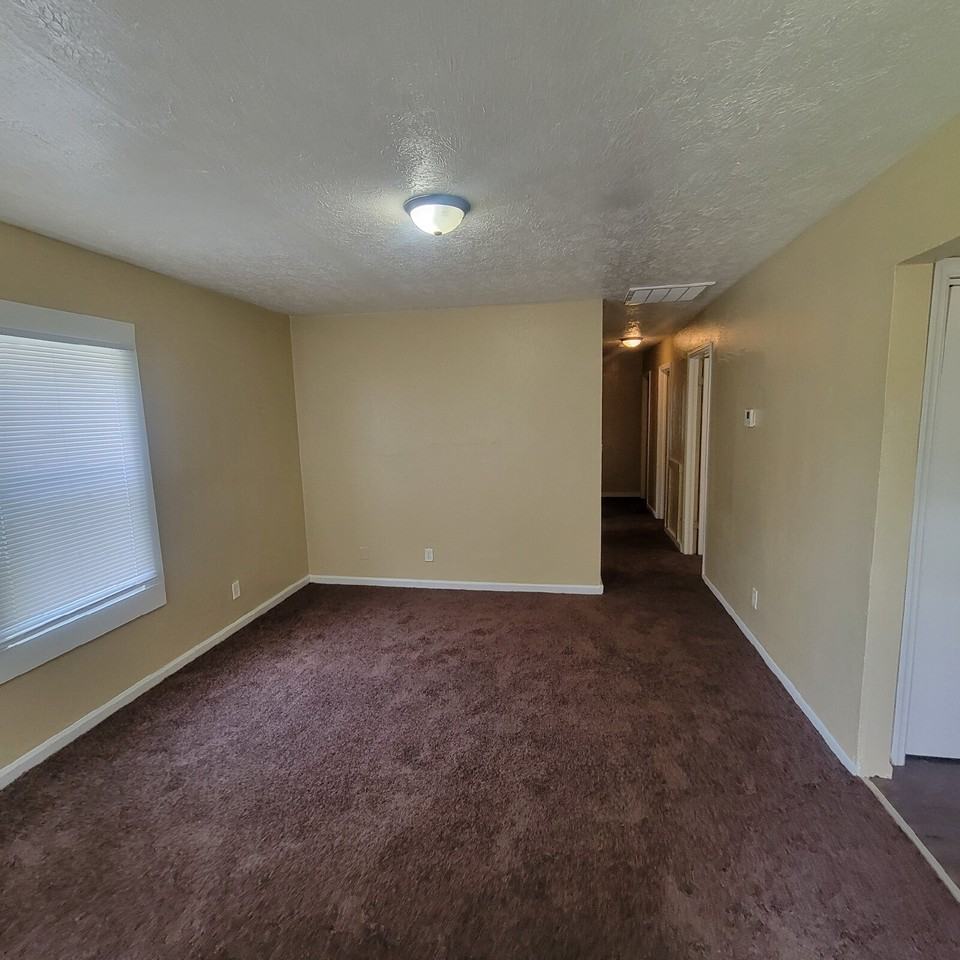 3021 N Olney St - Photo 2 of 7