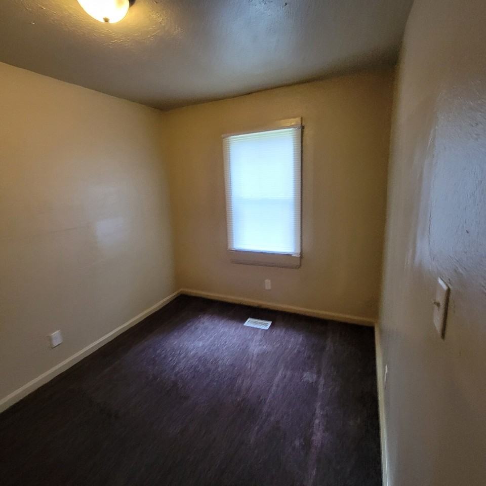 3021 N Olney St - Photo 5 of 7