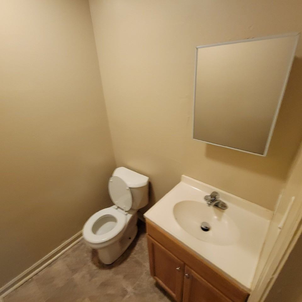 3021 N Olney St - Photo 6 of 7