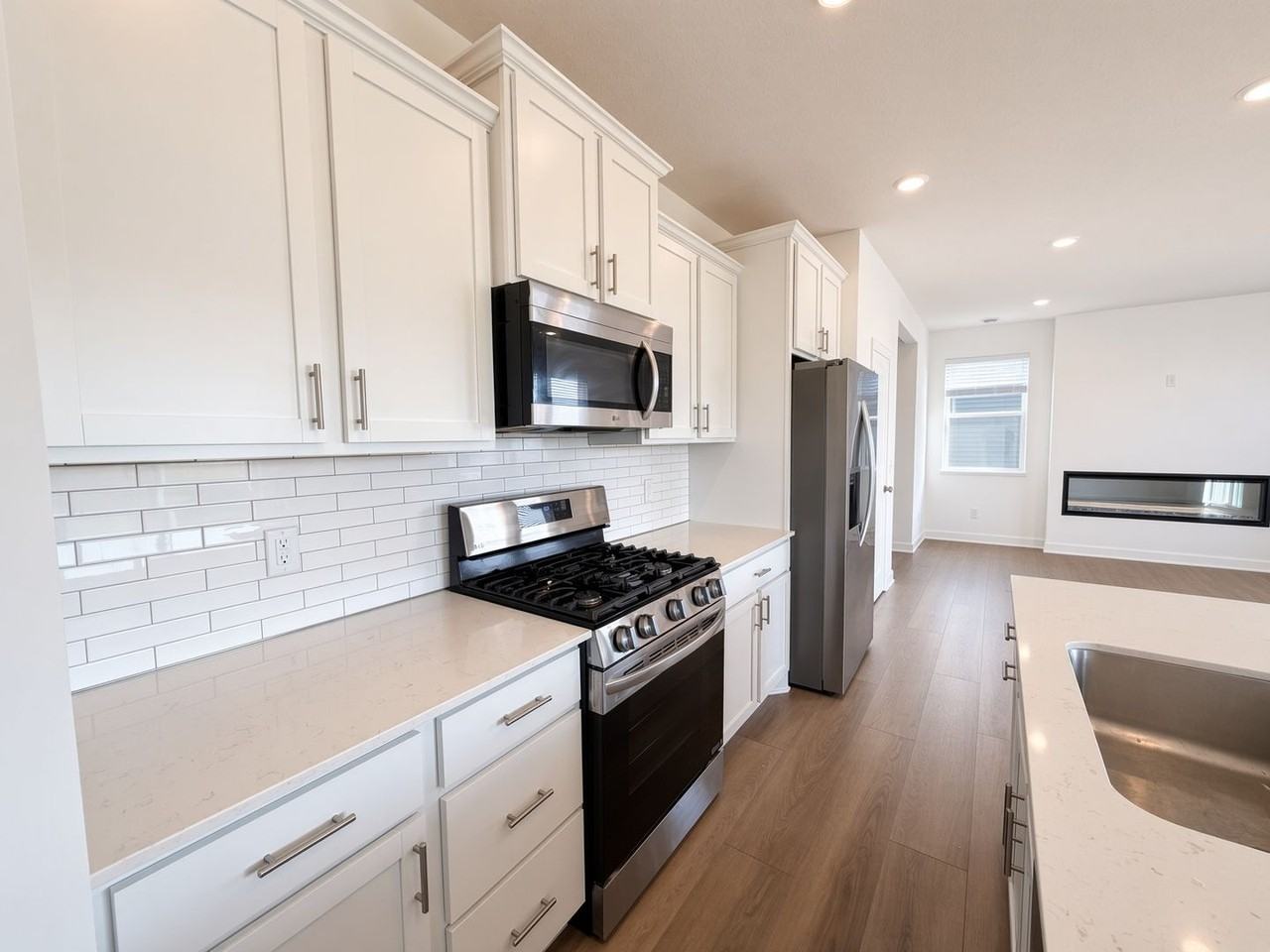 22658 Isla Way - Photo 2 of 26