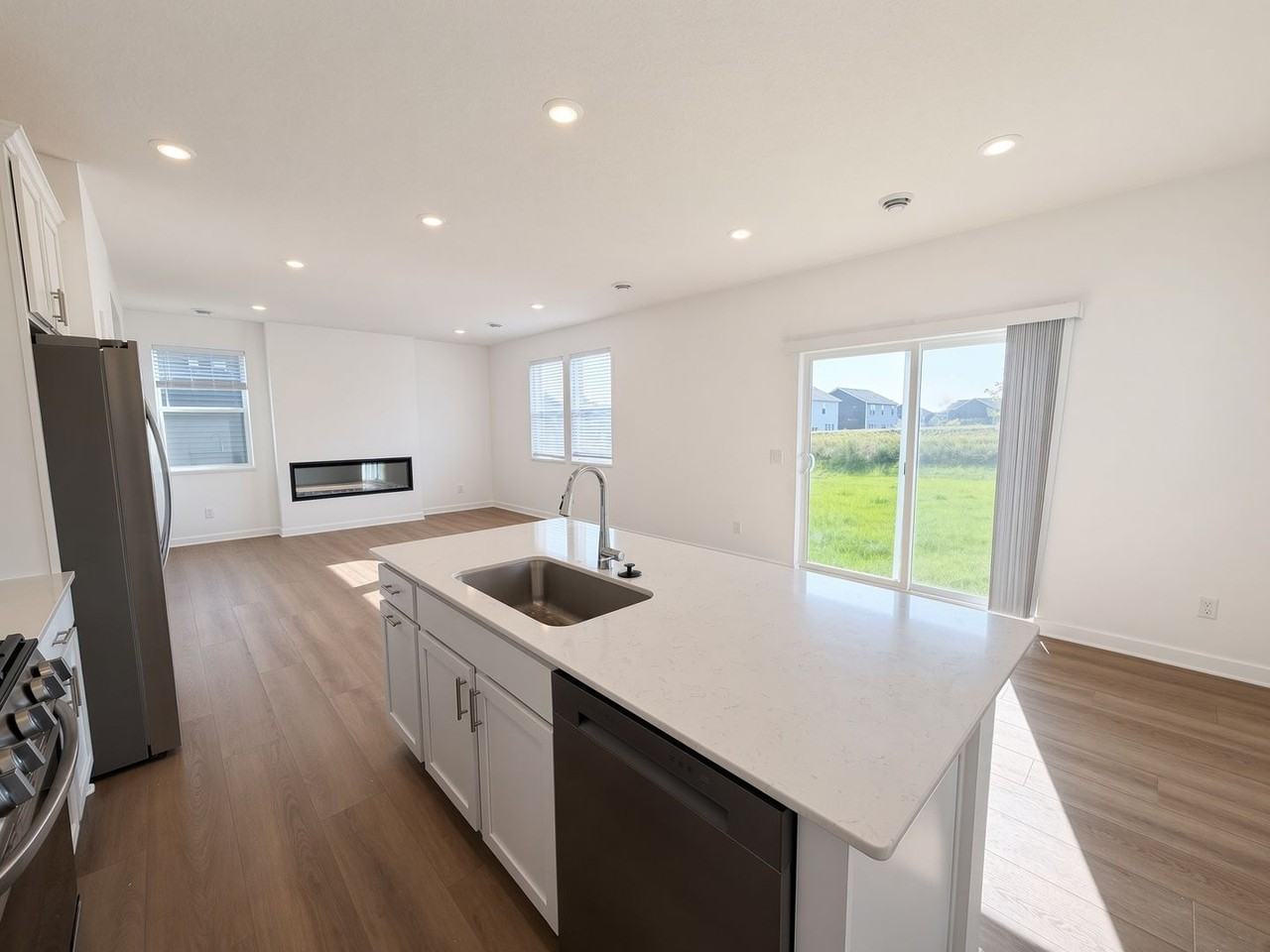22658 Isla Way - Photo 5 of 26