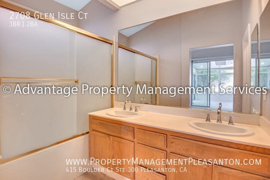 2708 Glen Isle Ct - Photo 4 of 12