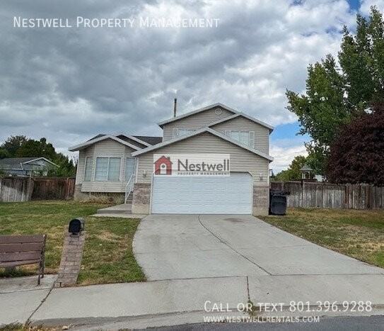318 S 1740 W - Photo 2 of 6