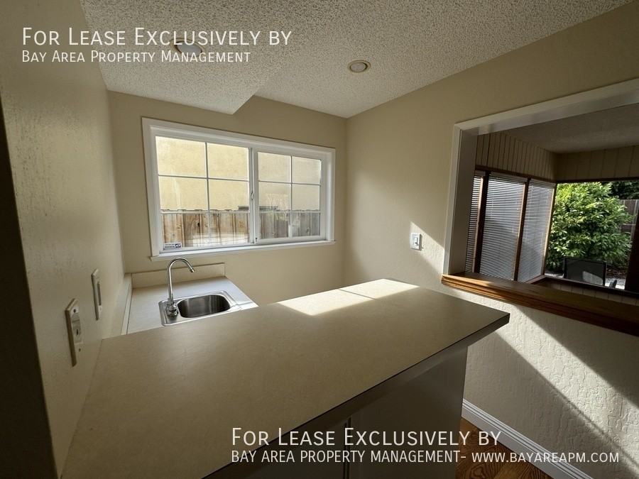 782 Berkshire Dr - Photo 6 of 27