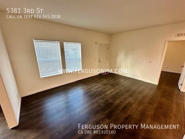 5381 3rd St - Photo 7 of 14