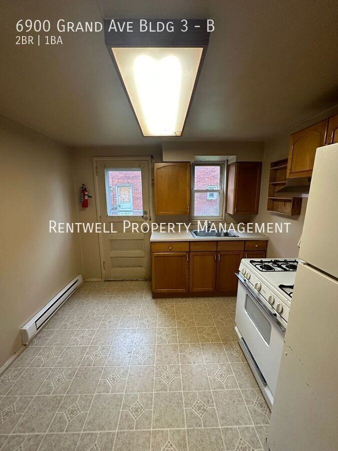 6900 Grand Ave Apt 3 #B - Photo 6 of 9