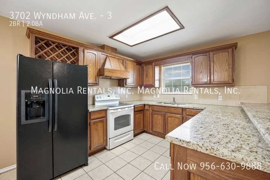 3702 Wyndham Ave #3 - Photo 4 of 12