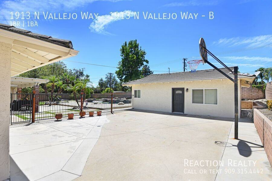 VALLEJO & #B - Photo 2 of 13