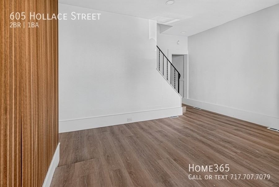 605 Hollace St - Photo 3 of 19