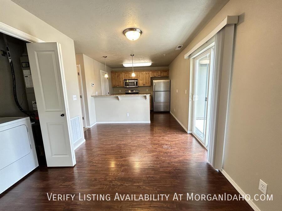 11862 W Fairview Ave #102 - Photo 4 of 10