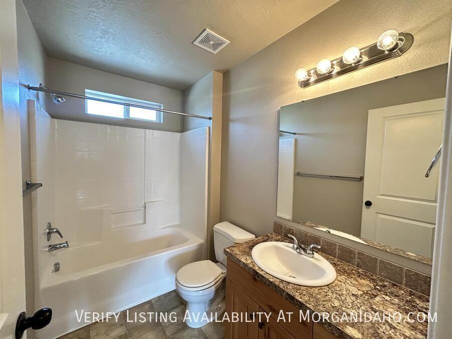 11862 W Fairview Ave #102 - Photo 7 of 10