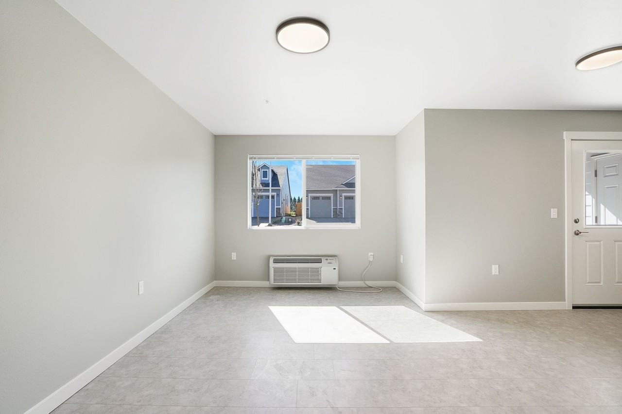 354 S 8th St #13 - Photo 4 of 36