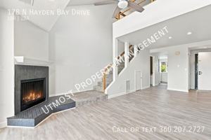 featured image of 178 N Hayden Bay Dr