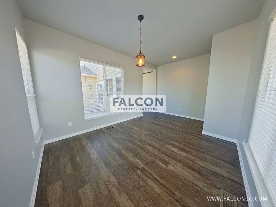 8193 Winding Passage Dr - Photo 5 of 43