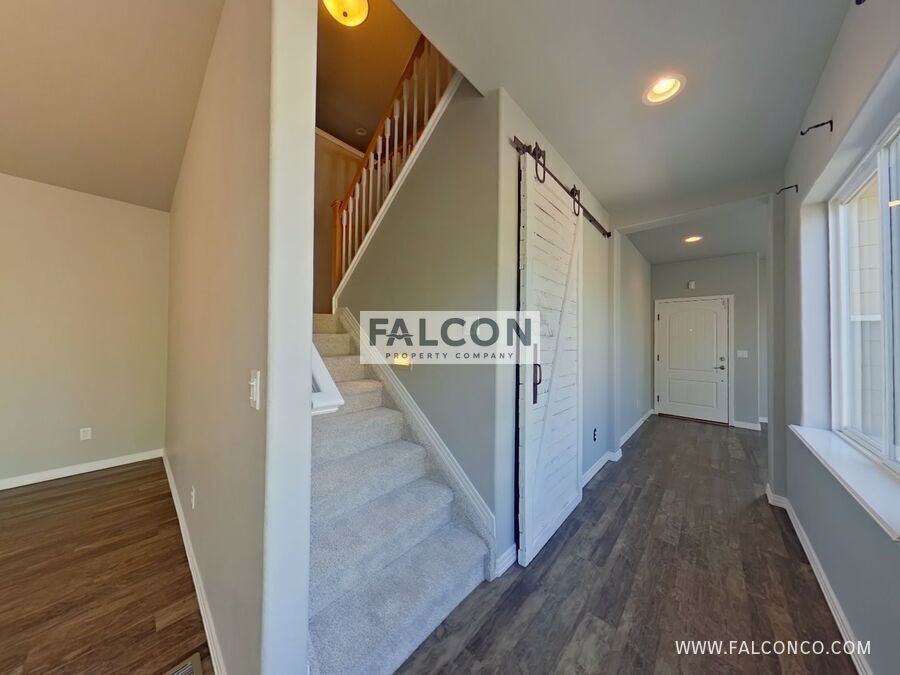 8193 Winding Passage Dr - Photo 6 of 43