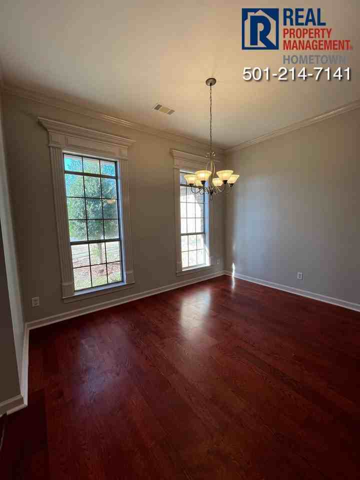 198 Deauville Dr - Photo 5 of 32
