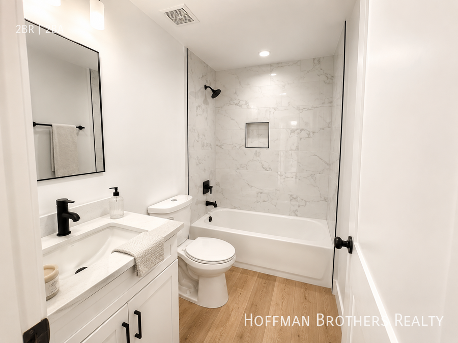 5440 Carlton Way #107 - Photo 6 of 8