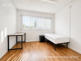 featured image of 933 Grattan St #204