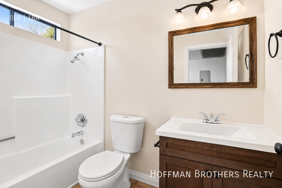 11120 Arminta St #208 - Photo 5 of 14