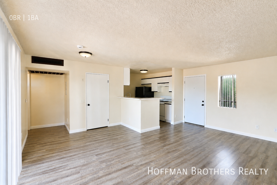 11120 Arminta St #208 - Photo 6 of 14