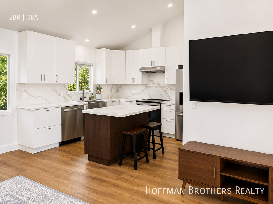 18001 Rayen St - Photo 4 of 12