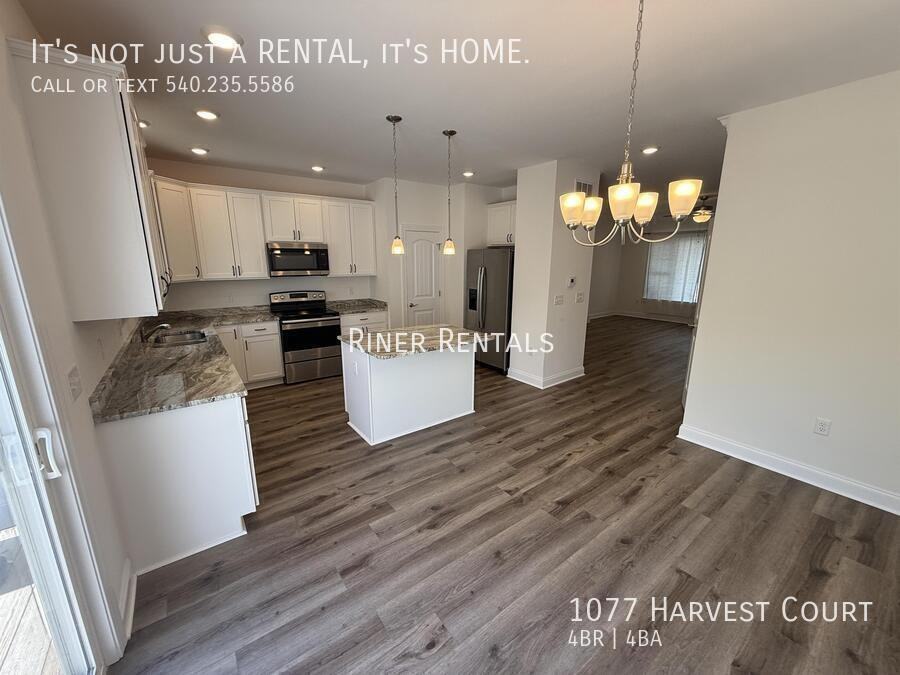 1077 Harvest Ct - Photo 5 of 17