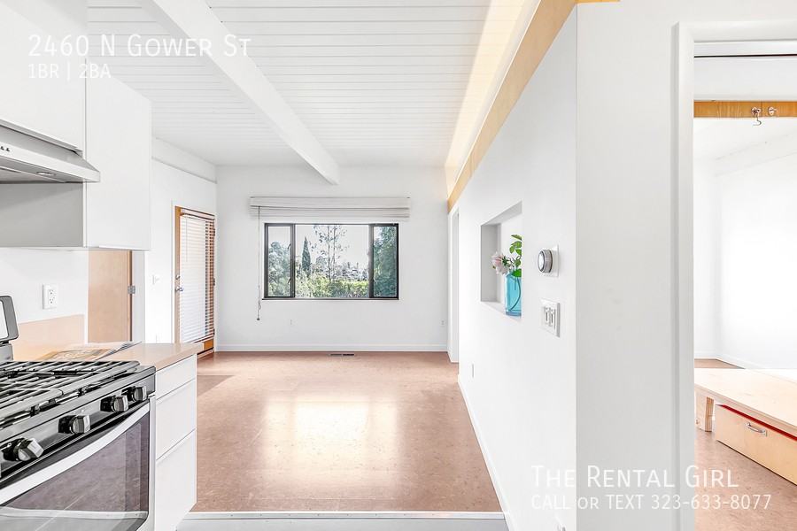 2460 N Gower St - Photo 4 of 28