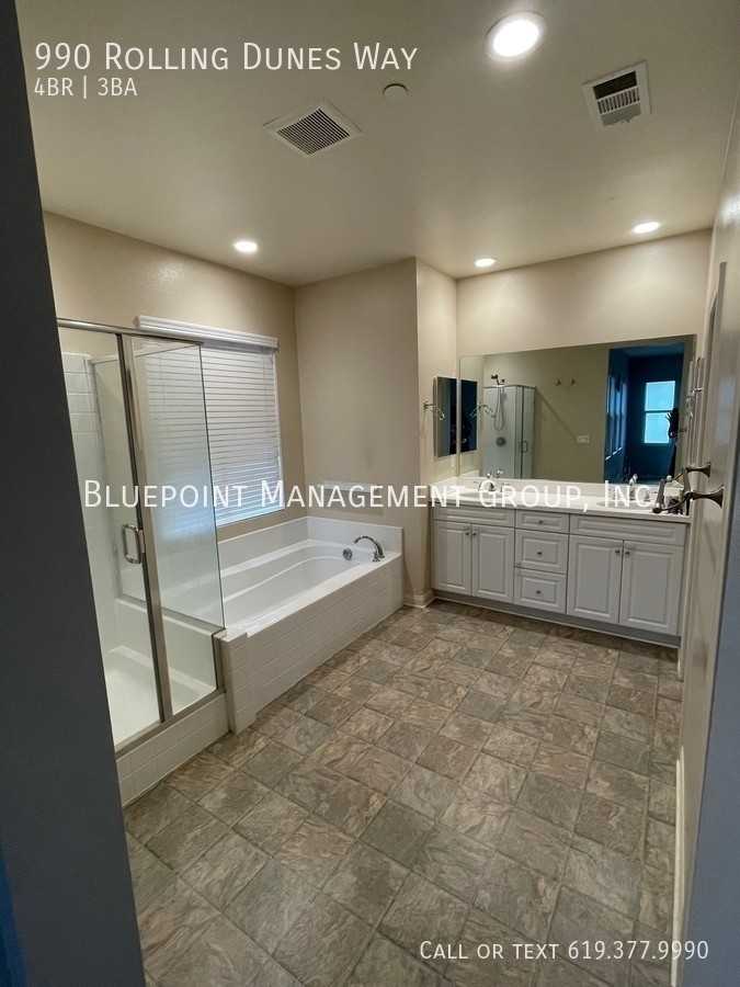 990 Rolling Dunes Way - Photo 7 of 10