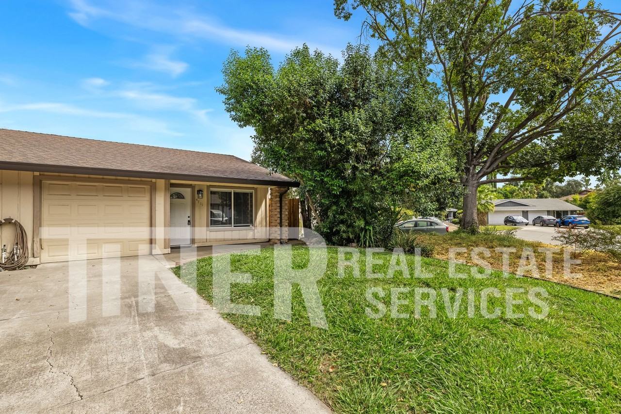 4711 Large Oak Ct - Photo 2 of 20