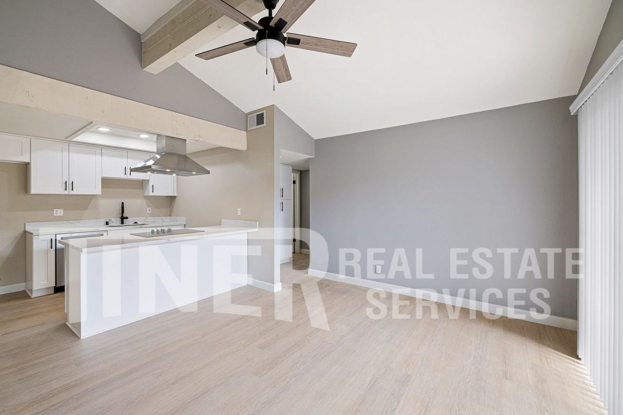4711 Large Oak Ct - Photo 4 of 20