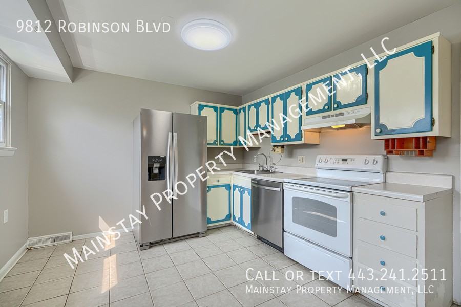 9812 Robinson Blvd - Photo 6 of 23
