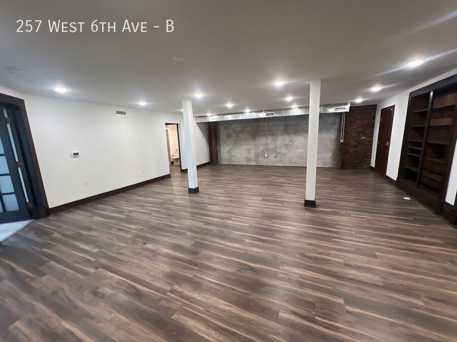 257 W 6th Ave #B - Photo 5 of 33
