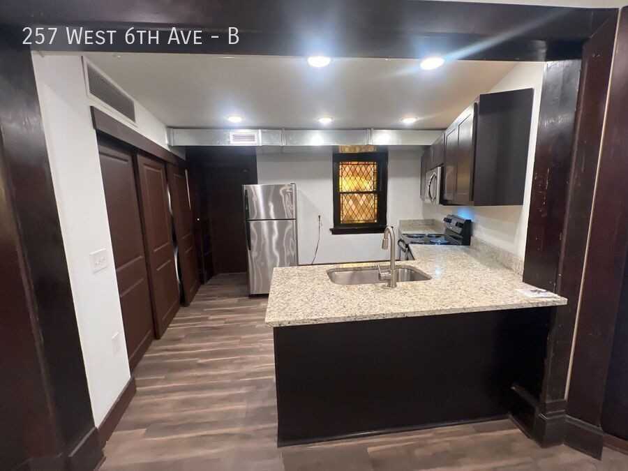 257 W 6th Ave #B - Photo 6 of 33