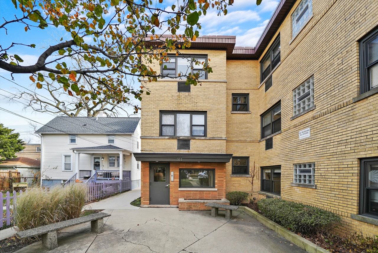 311 Sherman Ave #2C - Photo 4 of 27