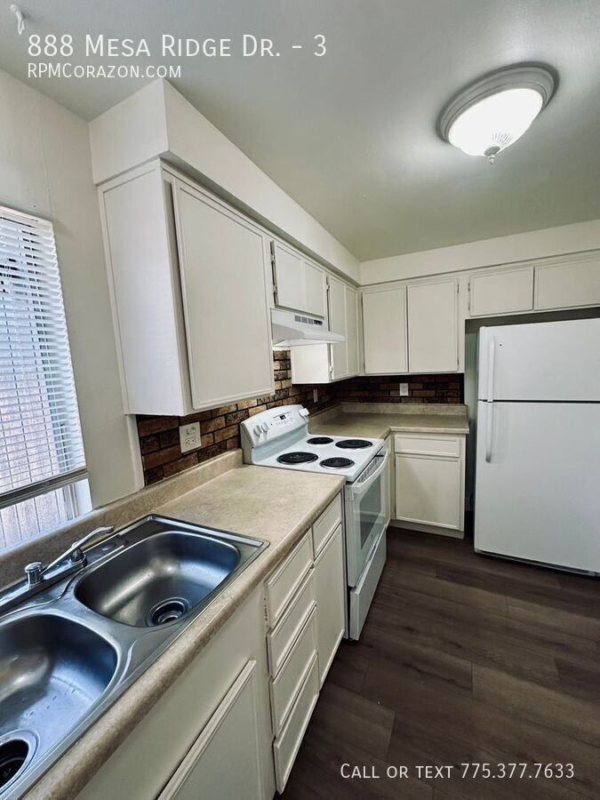 888 Mesa Ridge Dr #3 - Photo 2 of 29