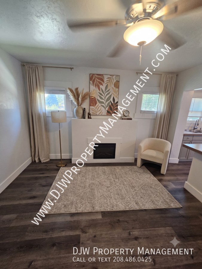 424 5th Ave S - Photo 2 of 5