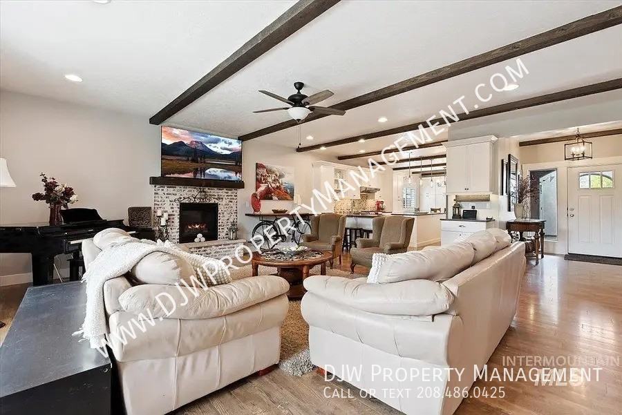 10979 W Leilani Dr - Photo 2 of 26
