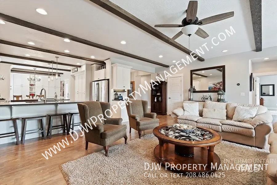 10979 W Leilani Dr - Photo 3 of 26