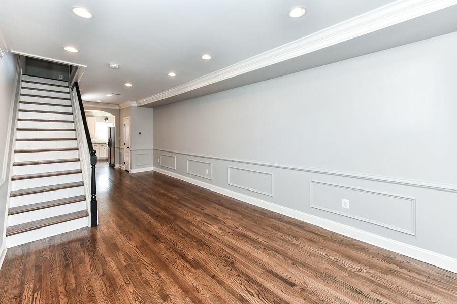 1653 Gales St Ne - Photo 4 of 33