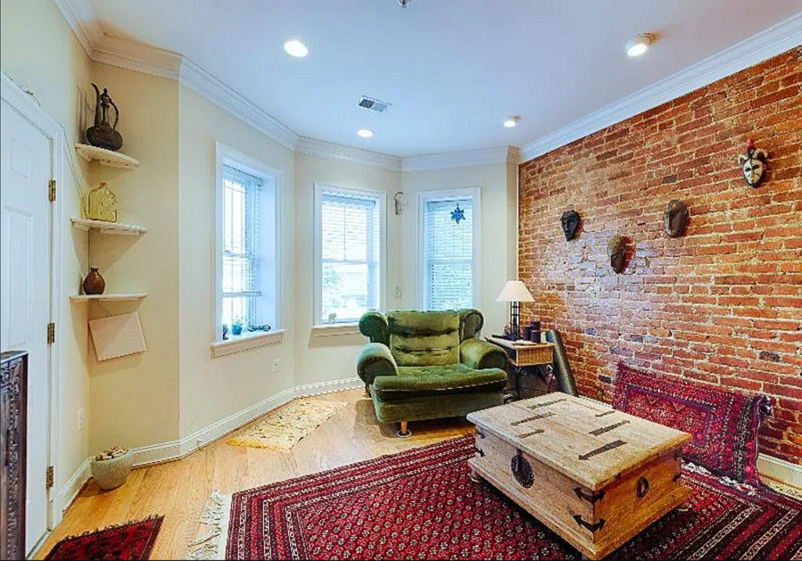1831 1st St Nw #2 - Photo 2 of 16