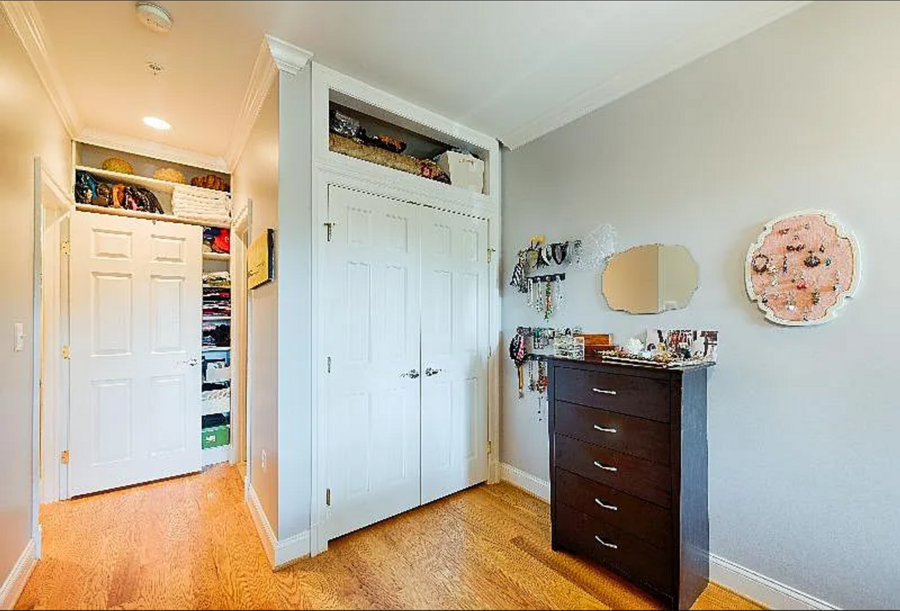 1831 1st St Nw #2 - Photo 7 of 16