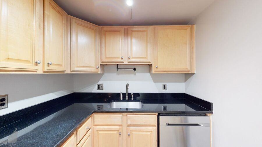 2633 Adams Mill Rd Nw #B3 - Photo 7 of 23