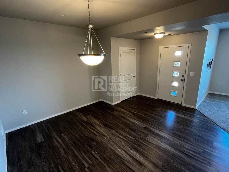 2215 Shandy St - Photo 4 of 23