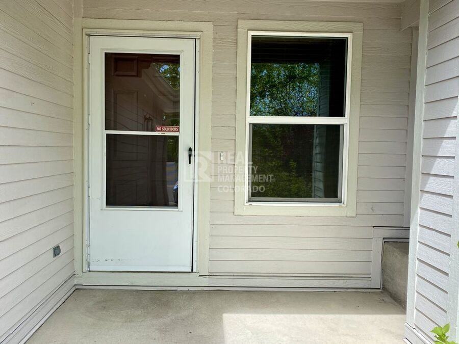 10993 Gaylord St - Photo 3 of 29