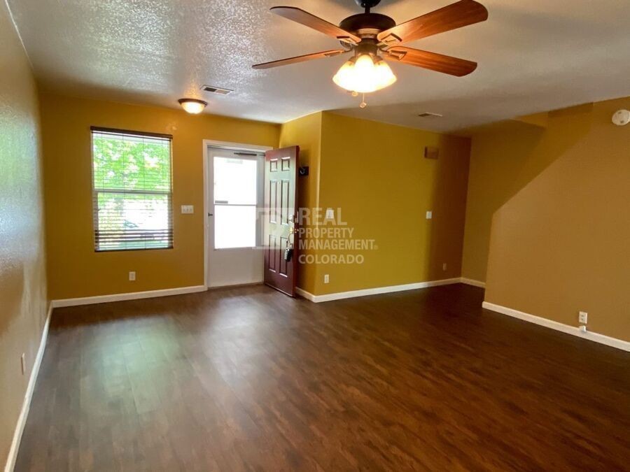 10993 Gaylord St - Photo 6 of 29