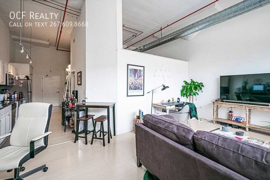 720 N 5th St #406 - Photo 3 of 12