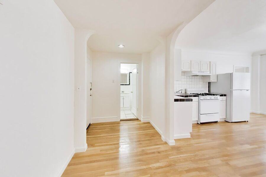 666 Ofarrell St #34 - Photo 2 of 20